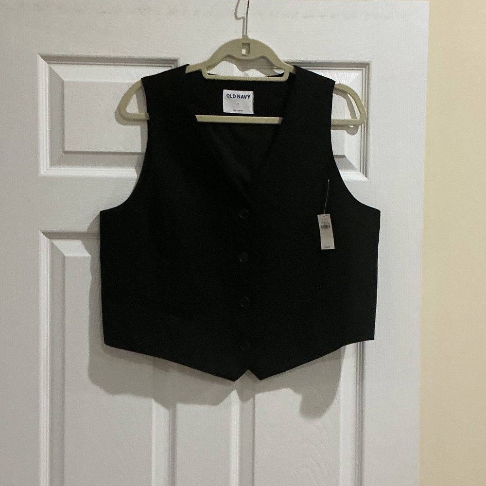 Old Navy Black Sleeveless Button Vest new w tag Sz L
